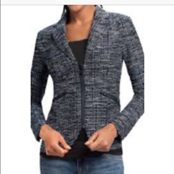 CAbi Jackets & Blazers - CAbi Textured Zipper Front Blazer